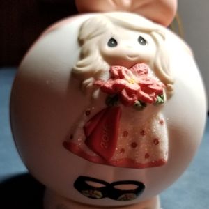 Precious Moments Wishing You a Beautiful Christmas